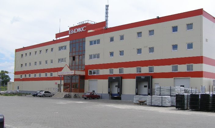 Складские помещения и производственный комплекс по производству систем для прокладки электрических и информационных сетей из ПВХ и полиэтилена ЗАО «ДКС Украины» в с.Иванков