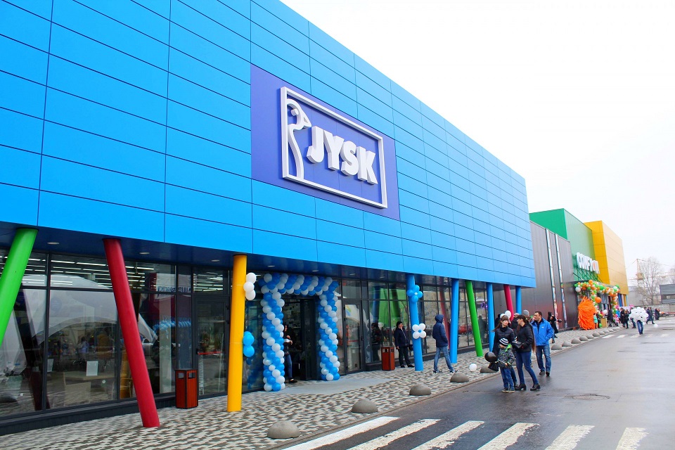 Торговый, развлекательный и офисный центр по адресу: проспект Степана Бандеры 15а, г.. Киева, Ритейл Парк Петровка