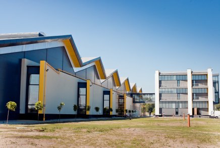 Завод з виготовлення бортових електричних мереж компанії Nexans у м. Броди на Львівщині